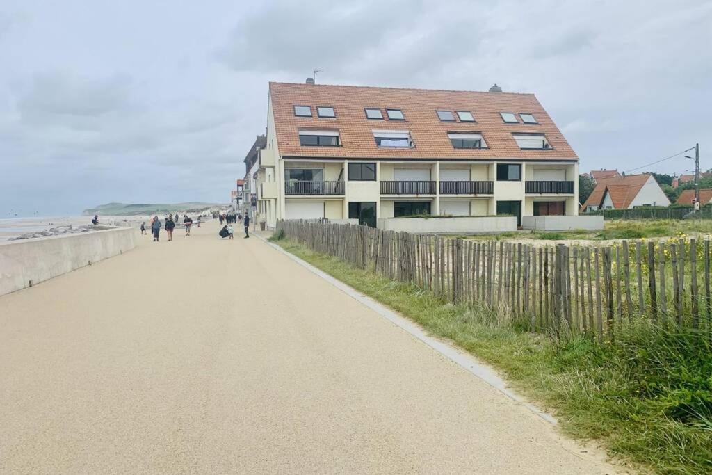 Appartamento Duplex Avec Jacuzzi Vue Imprenable Sur La Baie De Wissant Esterno foto